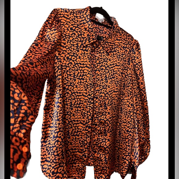 Fashion Nova Poplin Animal Print Button Front Blouse NWT! Size 3X - Picture 2 of 8